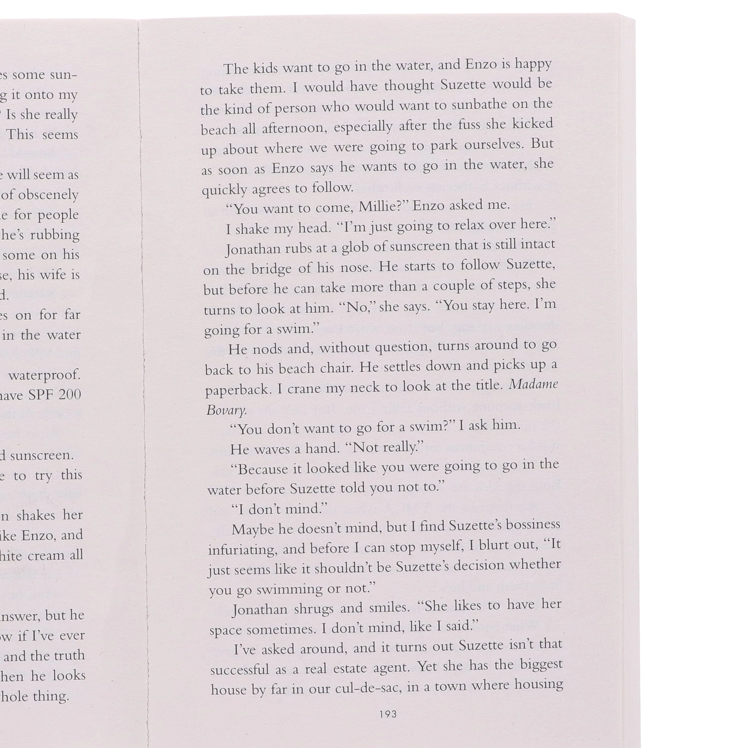 Freida McFadden Collection 5 Books Set - Fiction - Paperback - Image 8